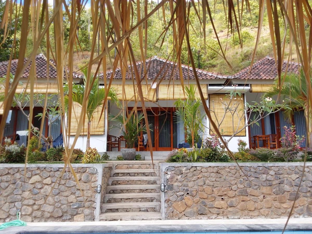 Okaoki Homestay Amed Exterior foto